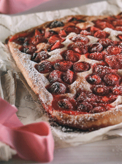 Fast Focaccia with Strawberries