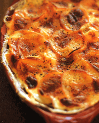 http://www.epicurean.com/featured/images/ultimate-scalloped-potatoes.gif