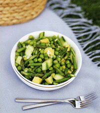Chopped Spring Salad with Asparagus and Peas