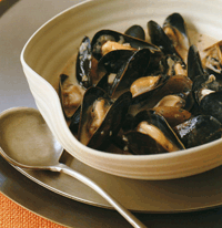Mussels in a Green Curry